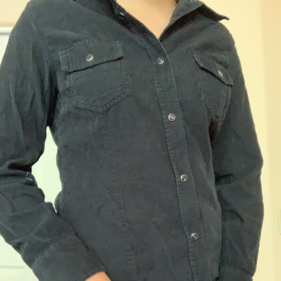 Button up Top - Picture 4 of 7